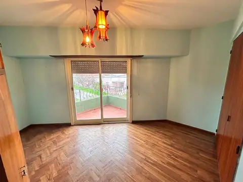 Venta Departamentos + locales en Monte Grande