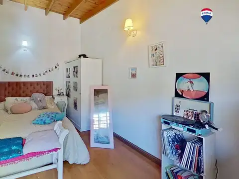 Depto Tipo Casa 4 ambientes con 2 baños