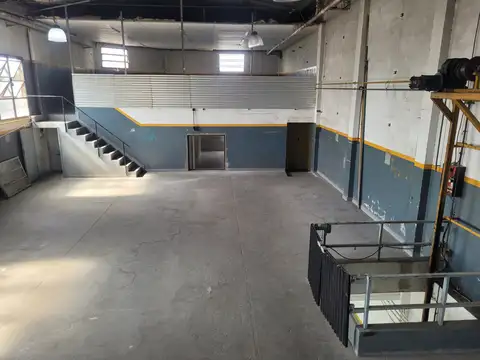GALPON 600 M2 EN DOS PLANTAS
