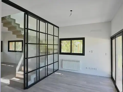 Casa en Alquiler de 3 dormitorios