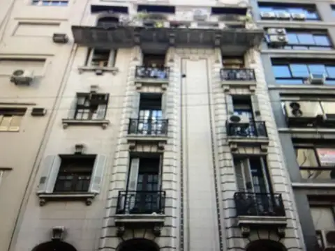 OPORTUNIDAD EN VENTA Parana al 500, oficina o vivienda