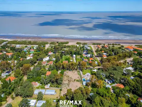 Calle La Argentina 200