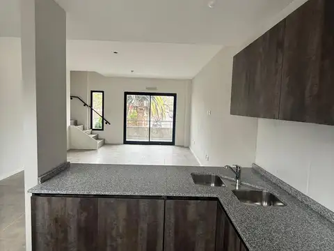 Depto Tipo Casa en Venta en Villa Luro, USD 250.000