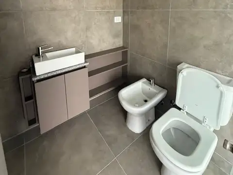 Duplex de 3 Ambientes a Estrenar en Primer y Segundo Piso con Terraza Propia Parrilla