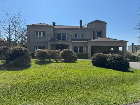 Casa en venta en Country del Jockey