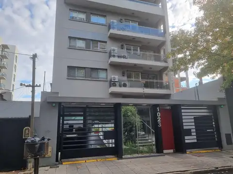 ALQUILER DE DEPARTAMENTO 3 AMBIENTES CON COCHERA