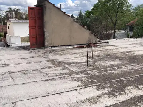 Galpon en Venta 10  mts Frente