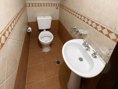 Depto Tipo Casa 5 ambientes con 1 baño