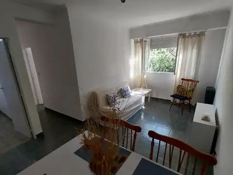 Departamento en alquiler - 2 Dormitorios 1 Baño - Mar Del Plata