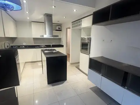 Departamento en Alquiler de 3 dormitorios