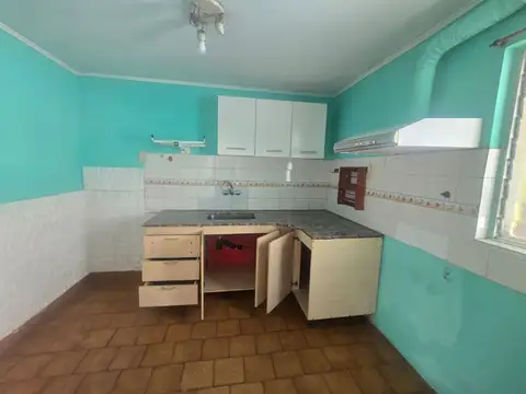 Depto Tipo Casa en Alquiler de 4 ambientes