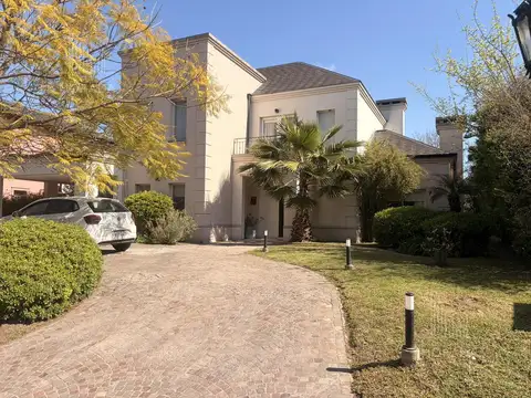 Casa en Venta al Noreste