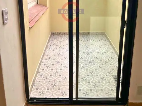 Departamento en Alquiler en Carapachay, $ 850.000