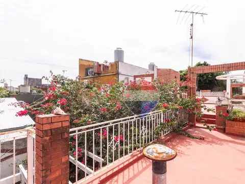 Depto Tipo Casa en Venta en Lanús Oeste, USD 117.000