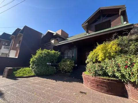 Venta importante Casa - Chalet en Bernal