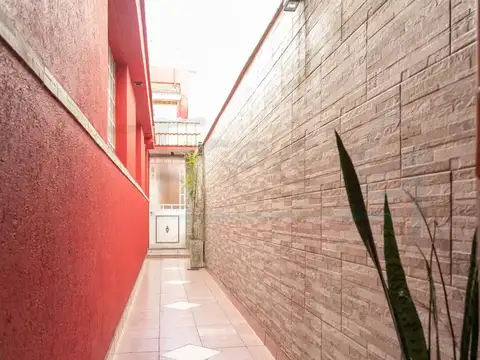 Depto Tipo Casa en Venta de 4 ambientes