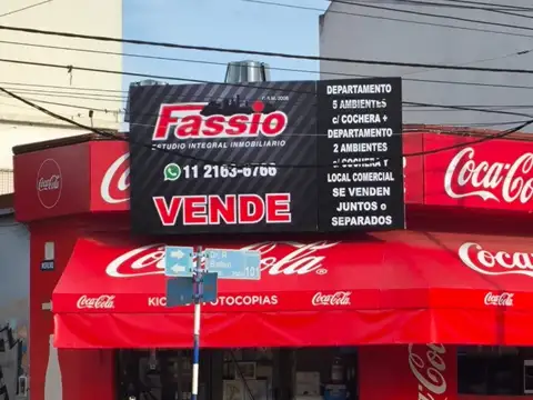 TIPO CASA 2 AMBIENTES CON PATIO - LOCAL CON DEPOSITO Y GARAGE