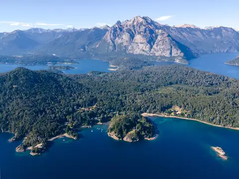 LA MEJOR VISTA DE LA PATAGONIA, AL LAGO NAHUEL HUAPÍ , ISLA VICTORIA, EL CIELO