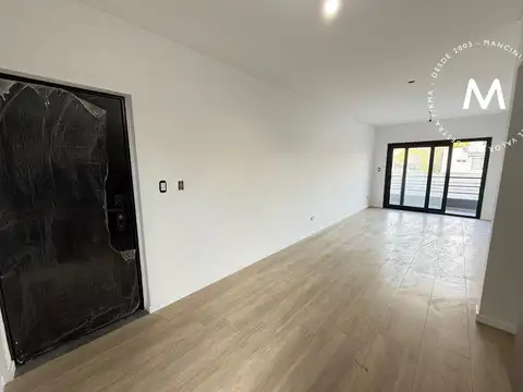 Departamento en Alquiler en Loma Hermosa, $ 700.000