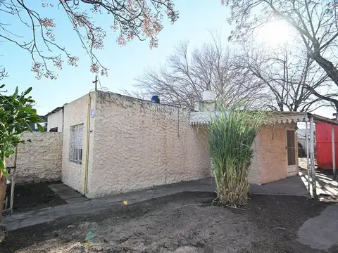 Casa 2 ambientes con 1 baño