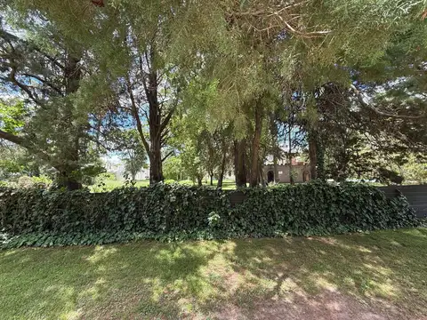 Terreno en Venta en Alamos Del Aeroclub, USD 100.000