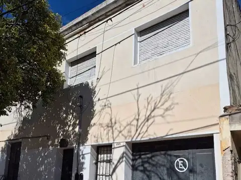 REMAX VENDE EN SAN VICENTE PH PRIMER PISO 3 DORM