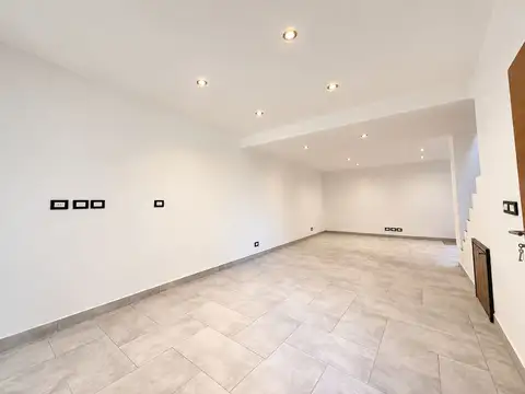 Casa 3 ambientes con 2 baños