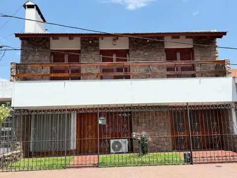 VENTA CASA 3 DORMITORIOS B° MAIPÚ 1ª SECCIÓN