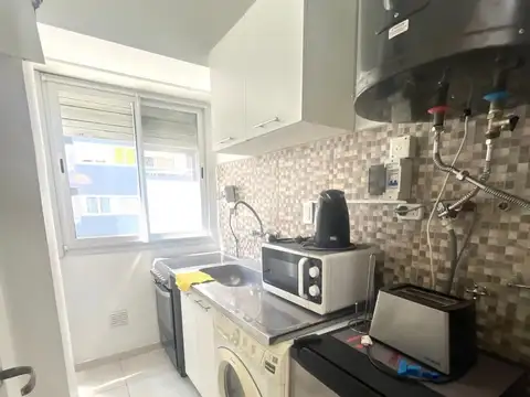 ALMIRANTE BROWN 1800, Piso 3