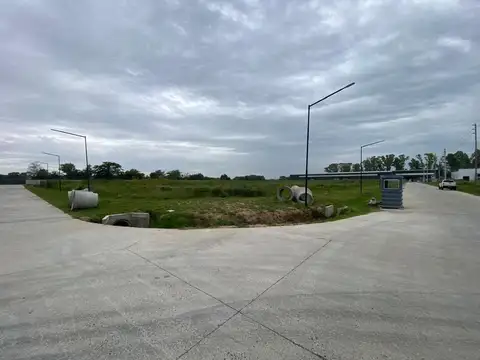 OPORTUNIDAD VENTA PARQUE INDUSTRIAL MORENO ESCUCHA OFERTAS