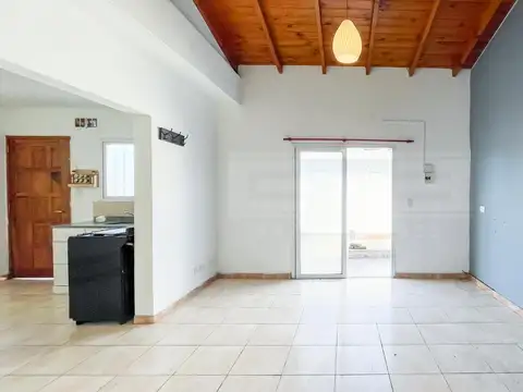 Depto Tipo Casa en Alquiler de 3 ambientes
