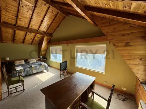 Casa 6 ambientes con 3 baños