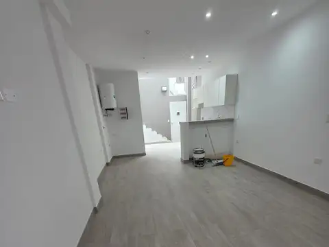 Depto Tipo Casa 3 ambientes con 1 baño