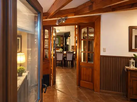 VENTA DE CASA  MAS DOS LOCAL COMERCIAL INFANTILES