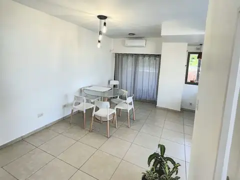 Departamento en Alquiler con 2 cocheras
