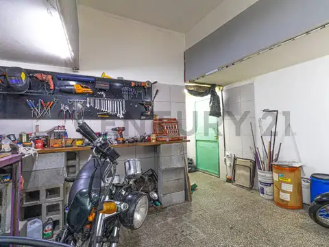 Avenida Gaona 1200, Piso 0
