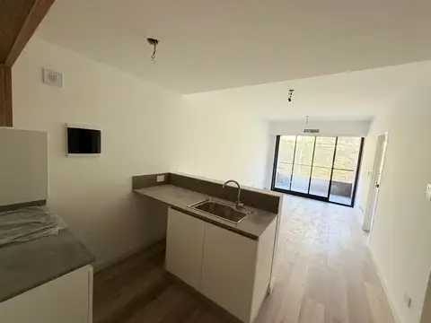 Estado de Israel y Argañaras 32, 2 "E"