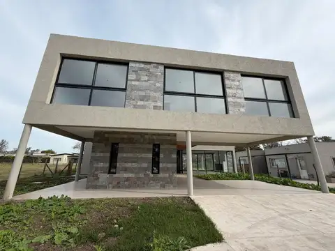 Casa en Venta de 5 dormitorios