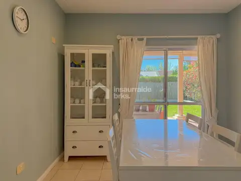 Casa 4 ambientes con 4 baños