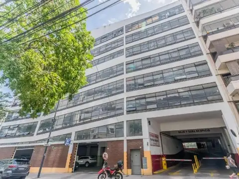 Cochera en Peña 2600