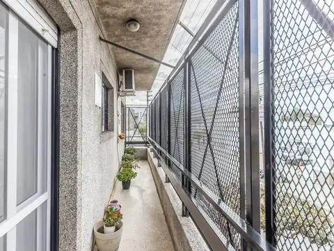 Departamento 3 ambientes con 2 baños