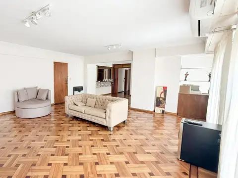 DEPARTAMENTO DE CUATRO DORMITORIOS VENTA BALCON TERRAZA CENTRO ROSARIO
