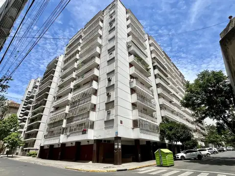 Departamento de 4 dormitorios en venta cochera apto credito zona rio centro Rosario