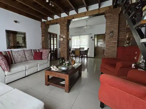 Venta | Casa 5 ambientes | Galería | Patio | Garage | San Miguel
