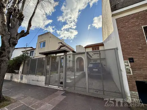 Casa en Venta en Olivos, USD 480.000