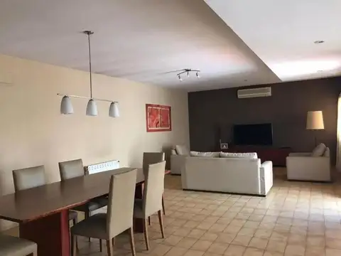 Casa en Barrio Bella Vista