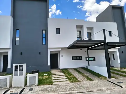 DUPLEX 3 DORM CON COCHERA HOUSING DE MIRADORES