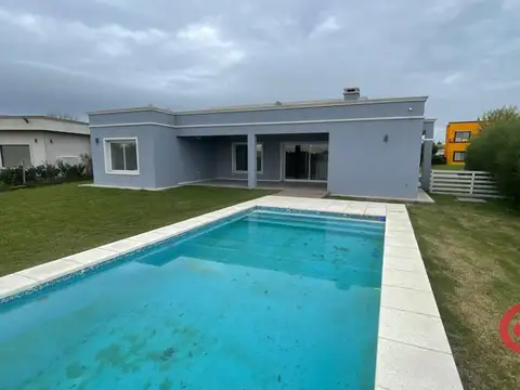 Casa en Alquiler en San Sebastián, USD 1.000