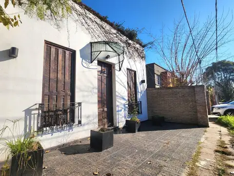 IMPORTANTE CASA APTA DESTINO COMERCIAL - 476 Esquina 21  - CITY BELL
