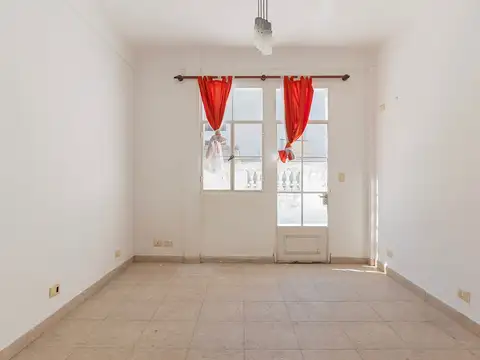 Avenida 25 de Mayo 300